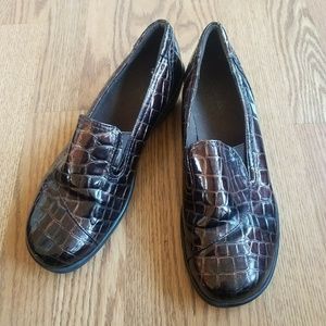 Clarks Bendables Womans 9M Loafers Shoes Brown